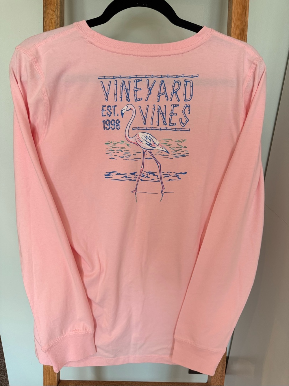 Vineyard Vines Flamingo Long Sleeve Pocket Tee Pink Size Small NWT - Picture 5 of 6